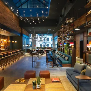 Moxy Nyc Downtown Hotell
