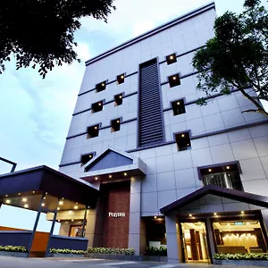 https://prayana.kerala-hotels.net
